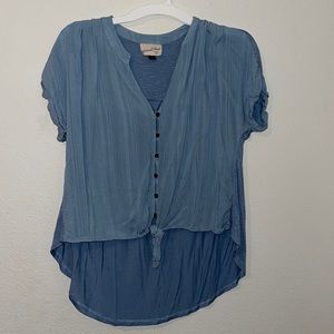 Universal threads top
